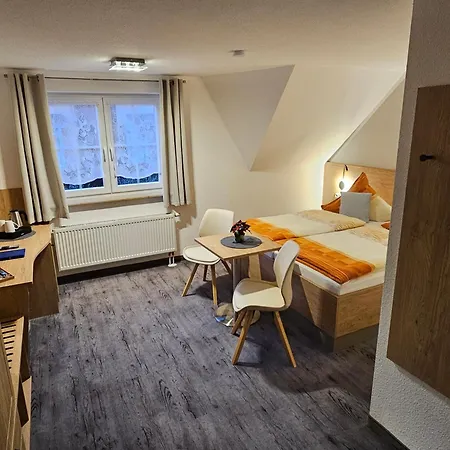 Selliner Am Waldrand *