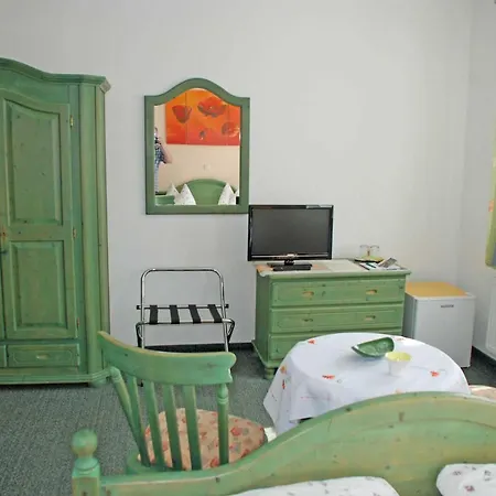 Selliner Am Waldrand Hotel *