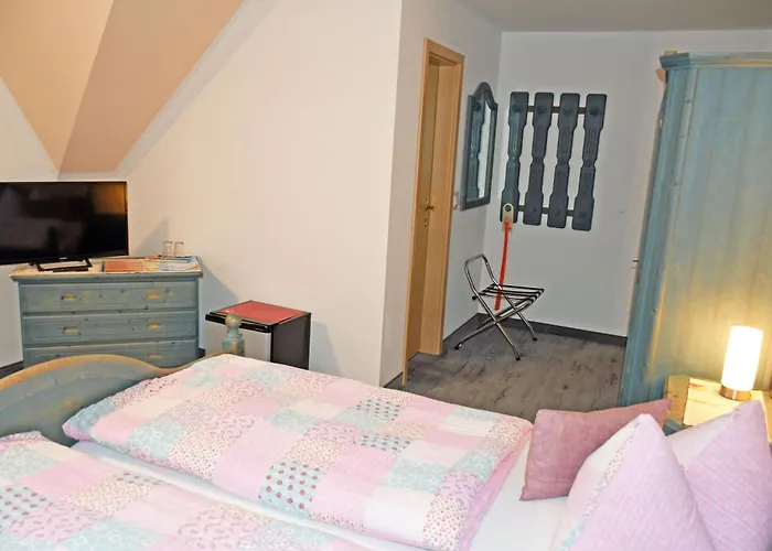 Selliner Am Waldrand * Sellin (Rugen)