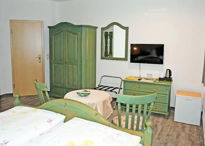 Selliner Am Waldrand * Sellin (Rugen)